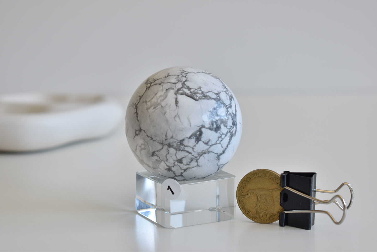 58mm Howlite Sphere #1
