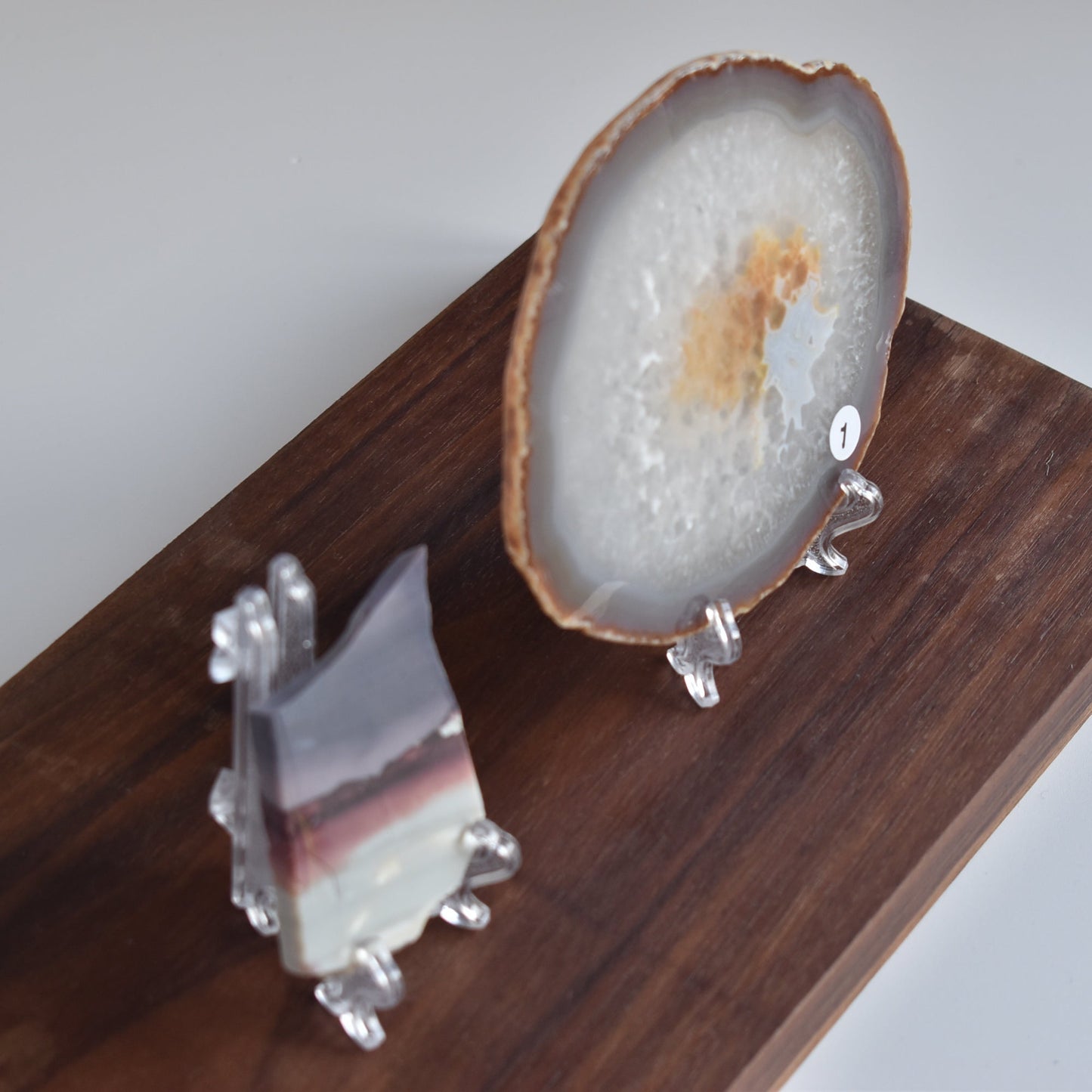 Slab Crystal Stand