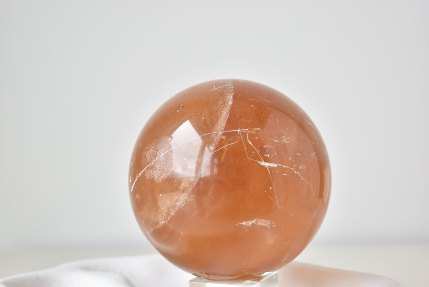 HG Optical Honey Calcite Sphere 1.3kg (video)