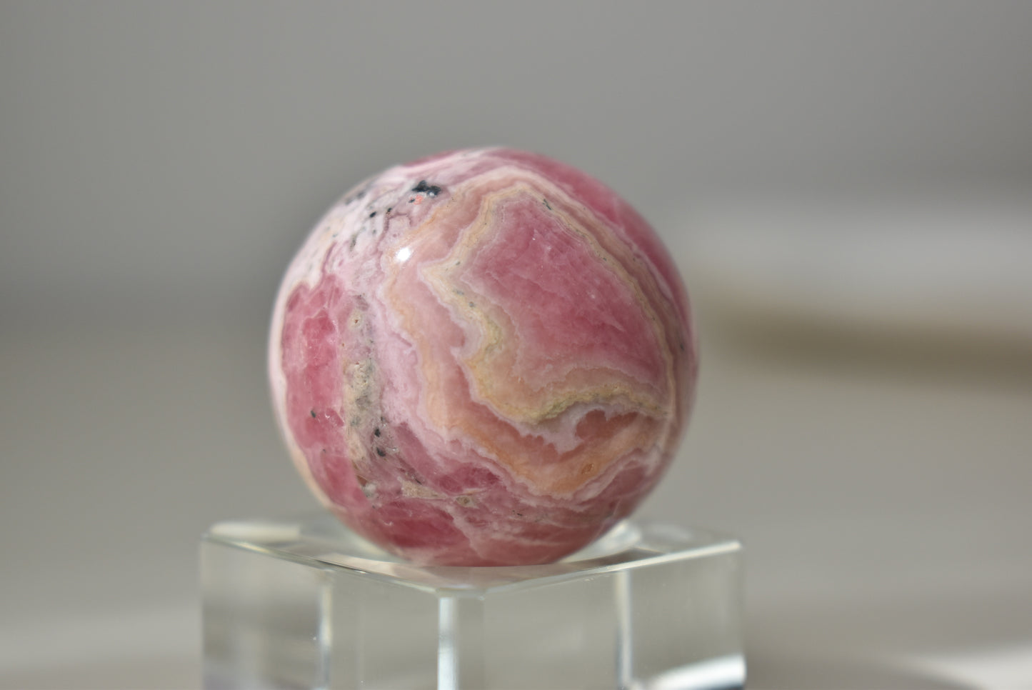 Rhodochrosite Sphere 35mm (video)