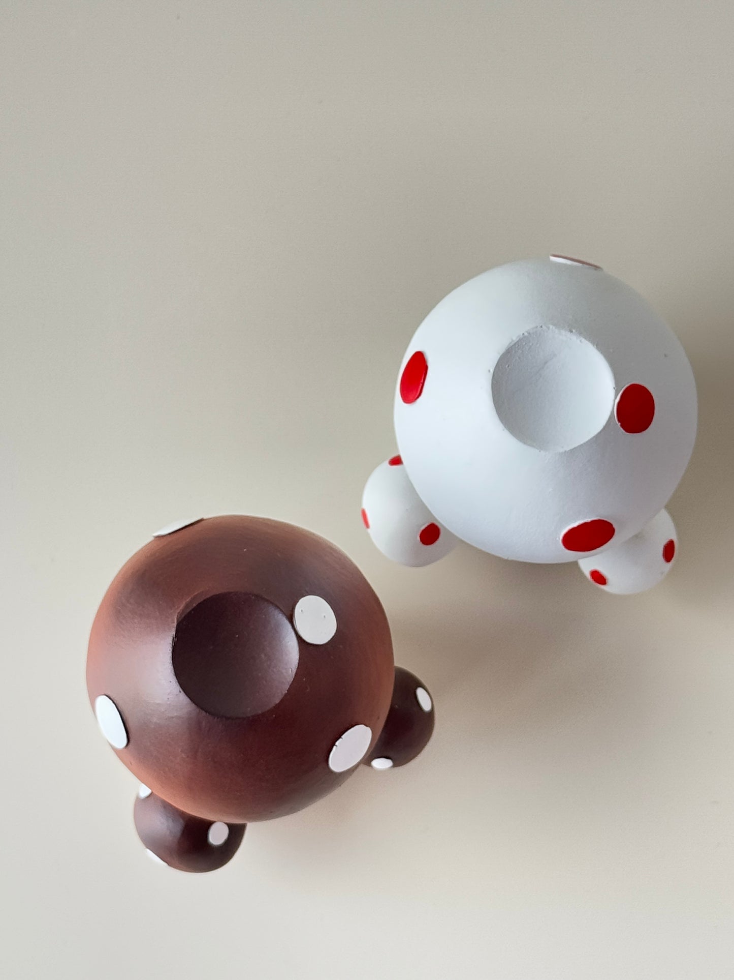 Mushroom Sphere Holder