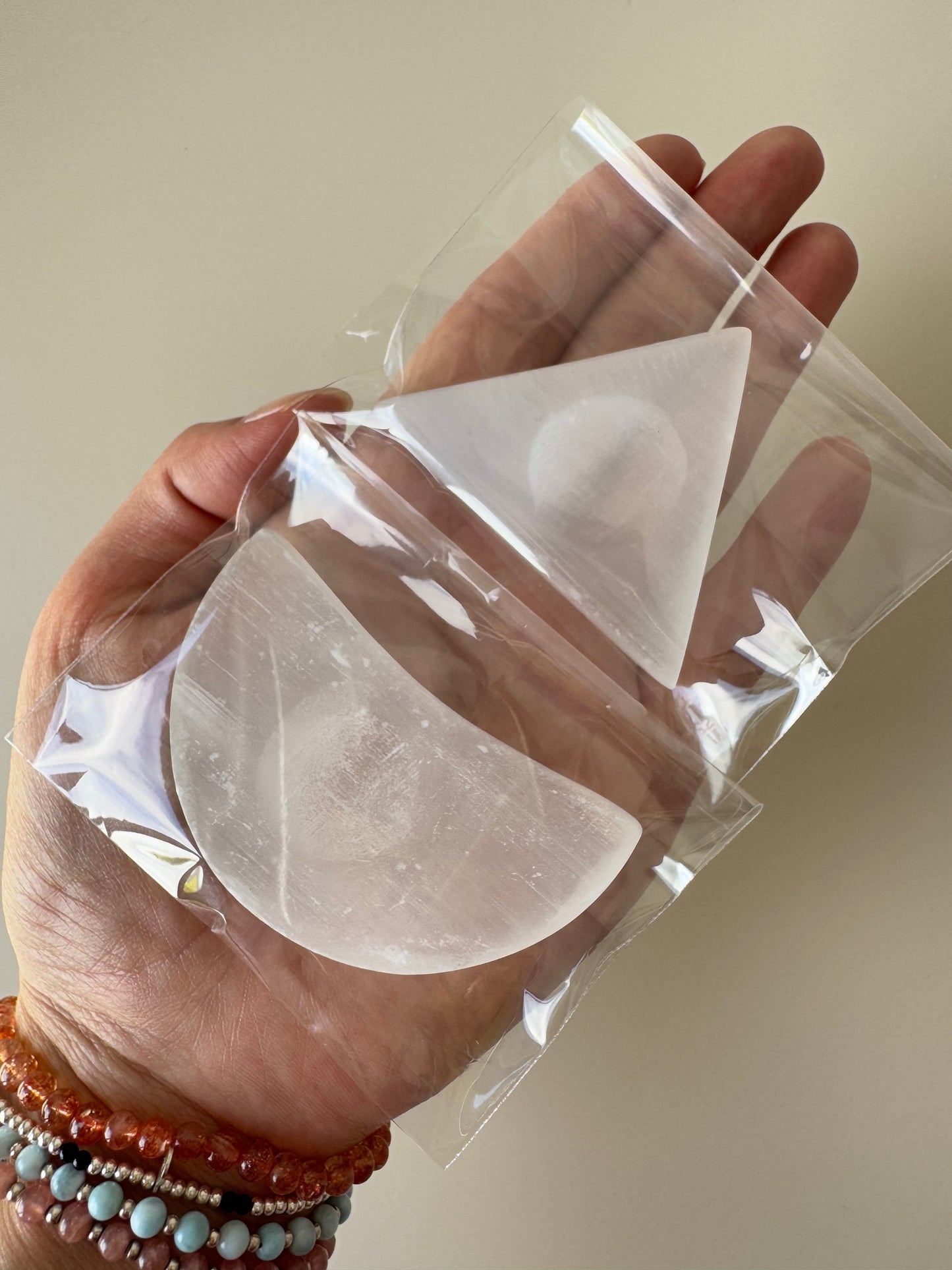 Selenite Sphere Holder