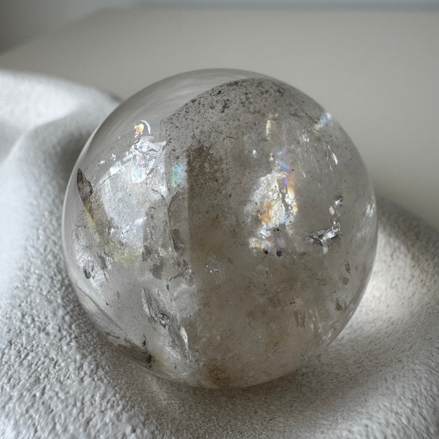 White Lodolite sphere with rainbow 42mm