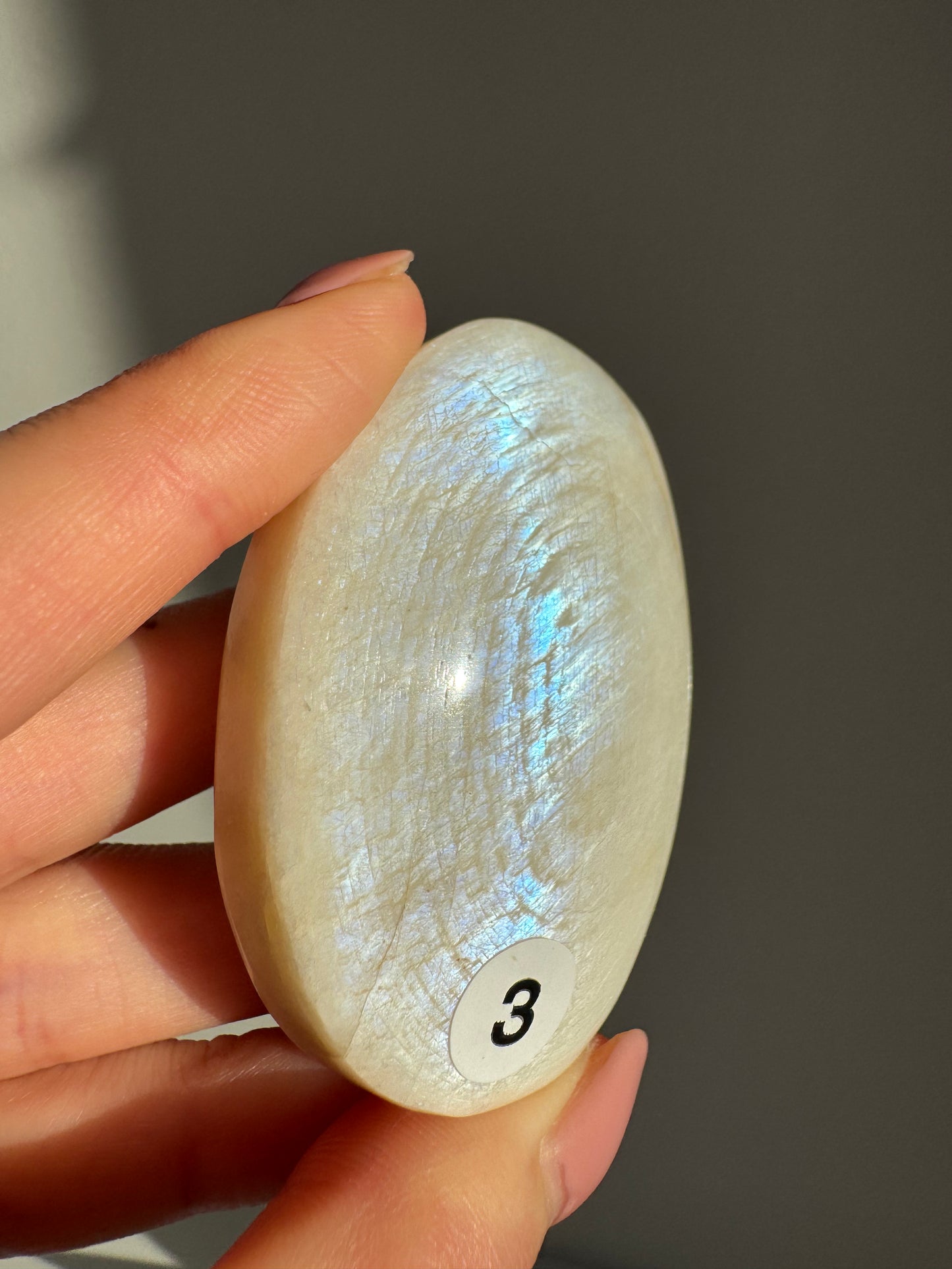 HG Moonstone Palmstone