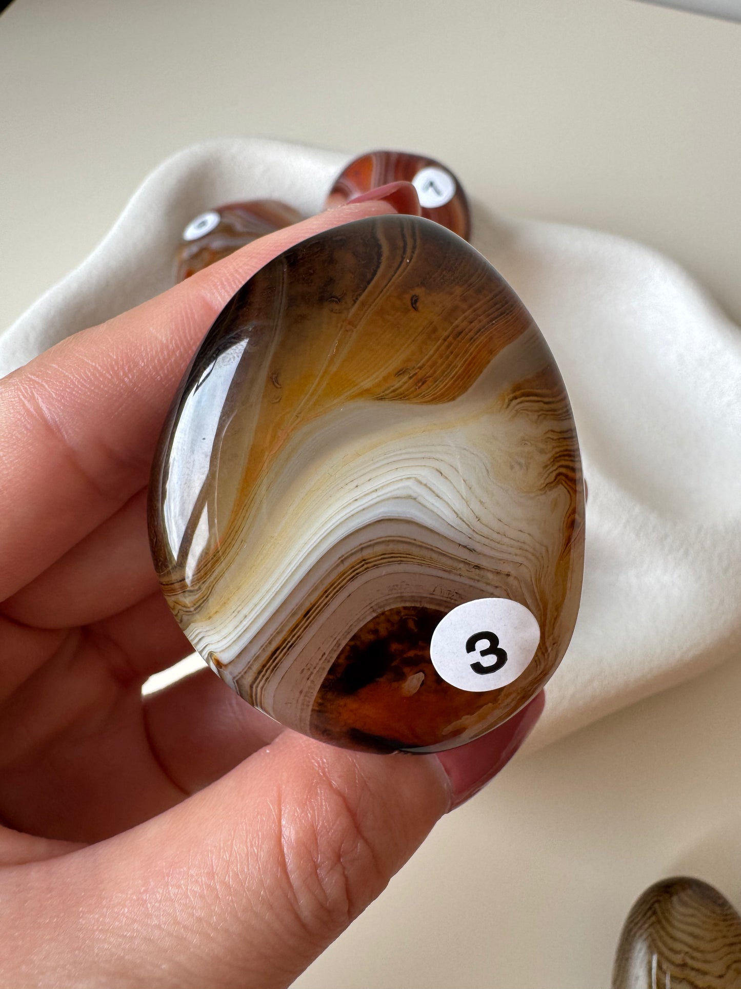 Sardonyx Carnelian Palm Stone (Madagascar)