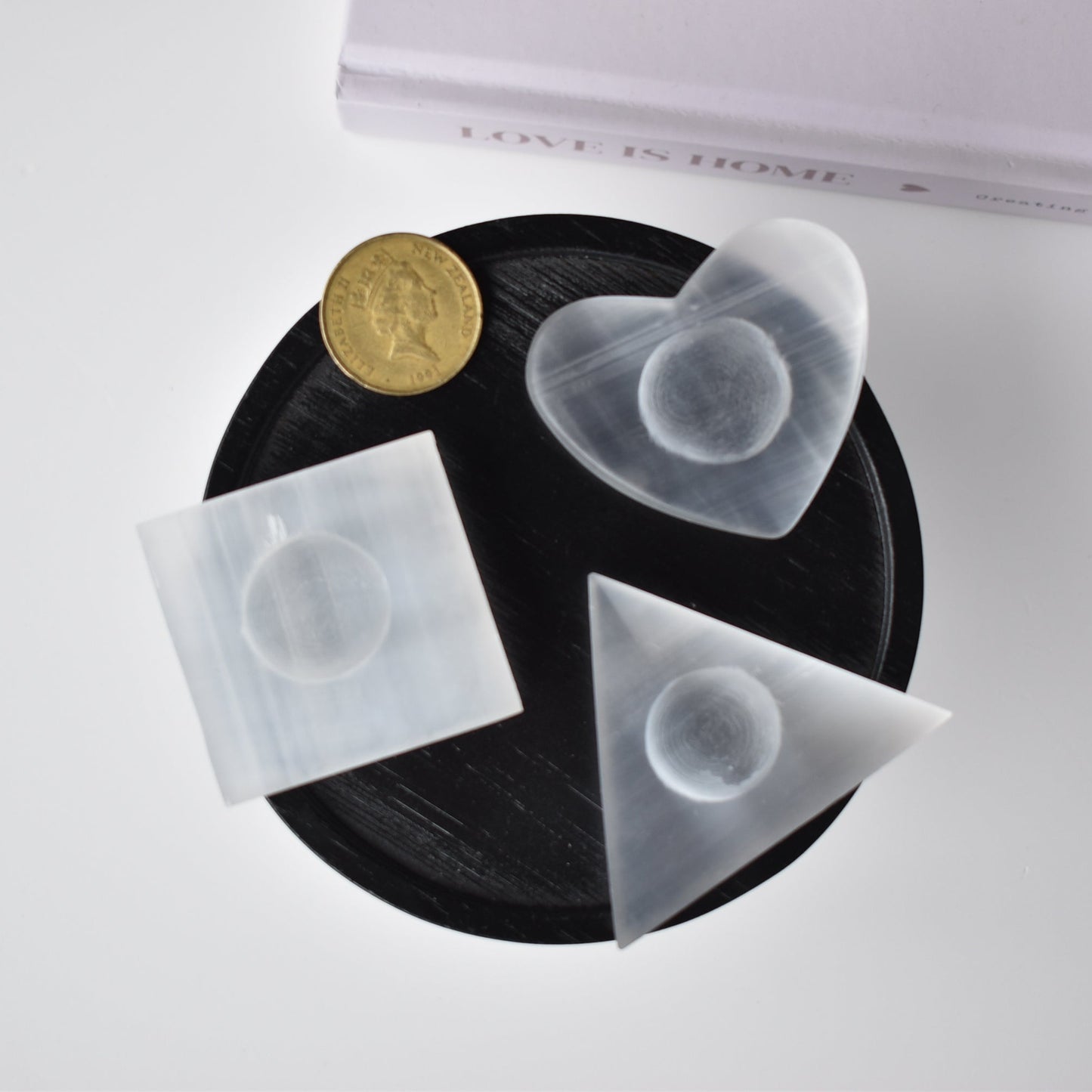 Selenite Sphere Holder