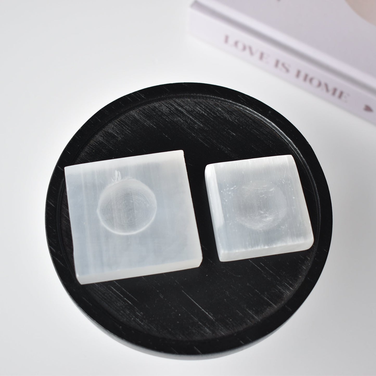 Selenite Sphere Holder