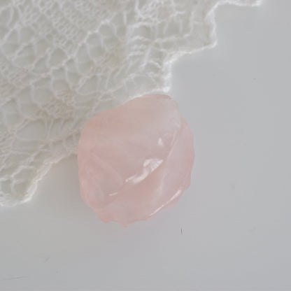 Rose Quartz Shell Carving