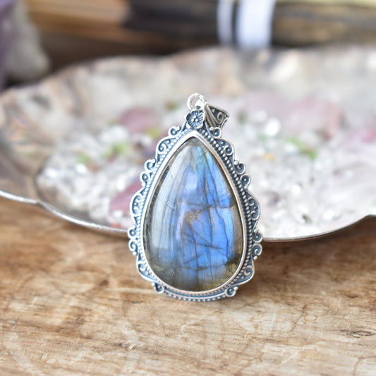 BlueLabradorite Sterling Sliver Pendant