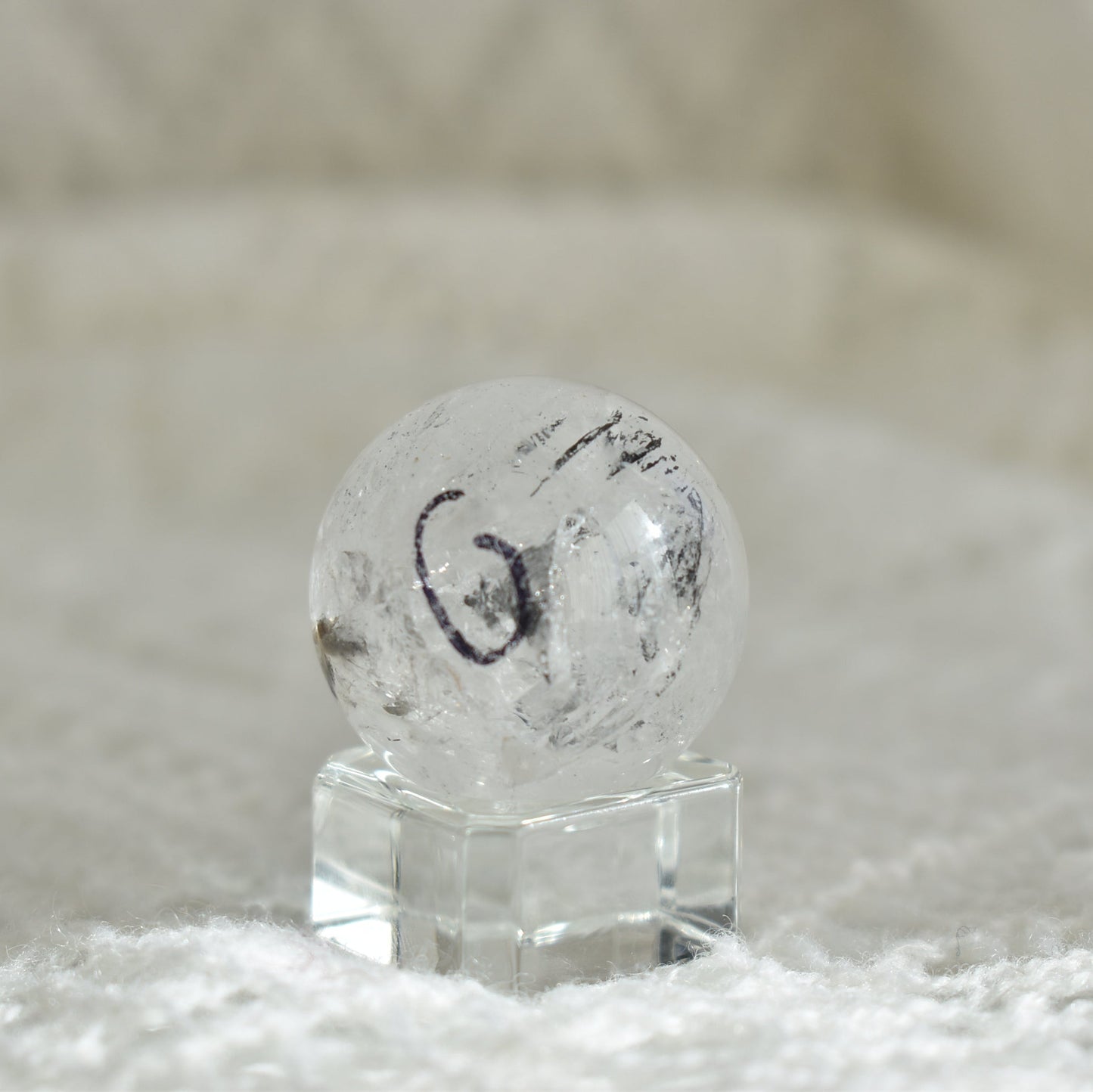 Enhydro Quartz Sphere (water bubble)  32mm