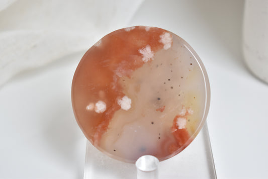 Round Red Flower Agate Plate