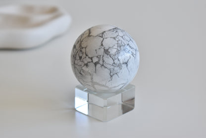 58mm Howlite Sphere #1