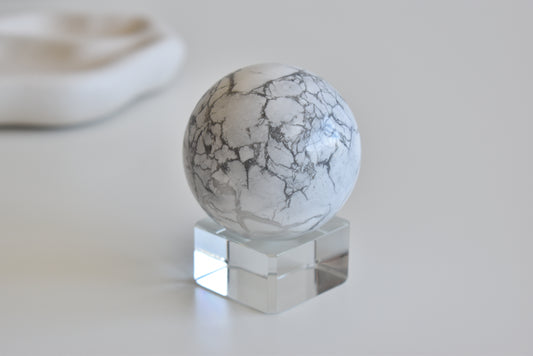 58mm Howlite Sphere #1