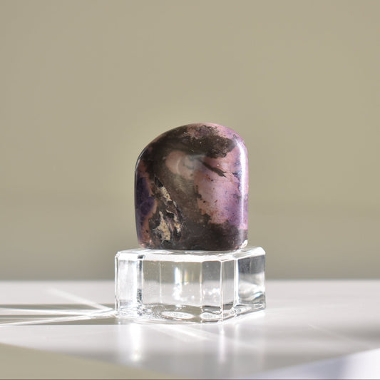 Rare Tiffany Stone Freeform from Utah 45g