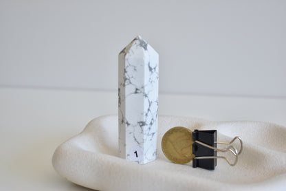 Howlite Point