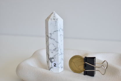 Howlite Point