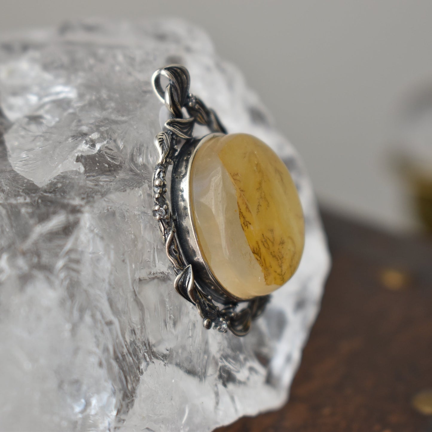 Dendritic Quartz Sterling Sliver Pendant （L）