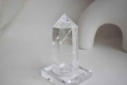 Rainbow Clear Quartz Point (video)