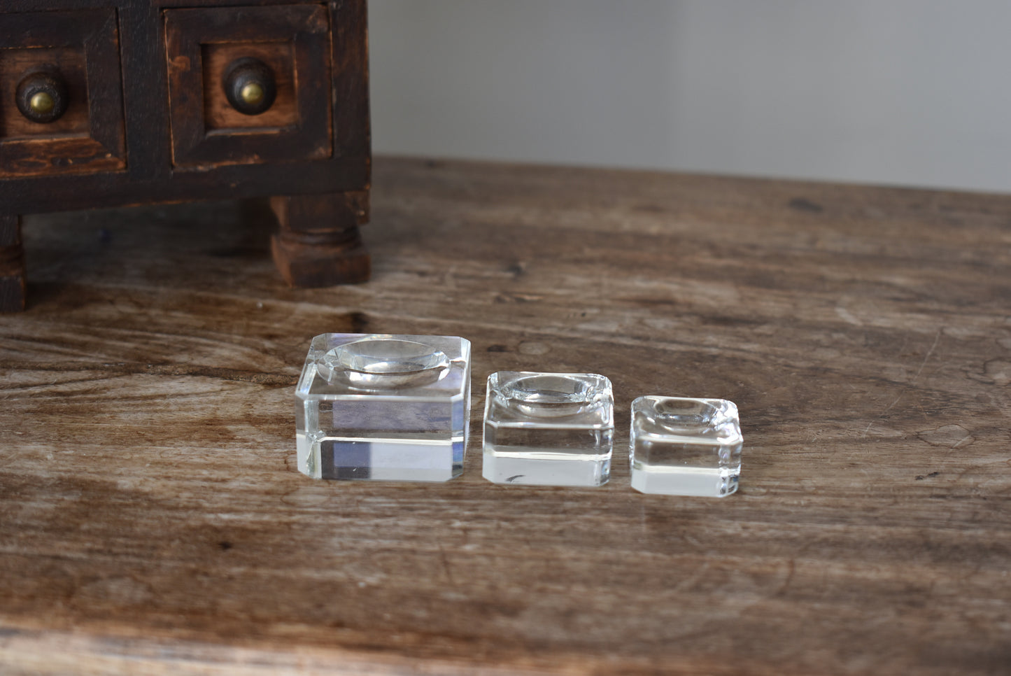 Glass Cube Sphere Holder (3 Sizes)