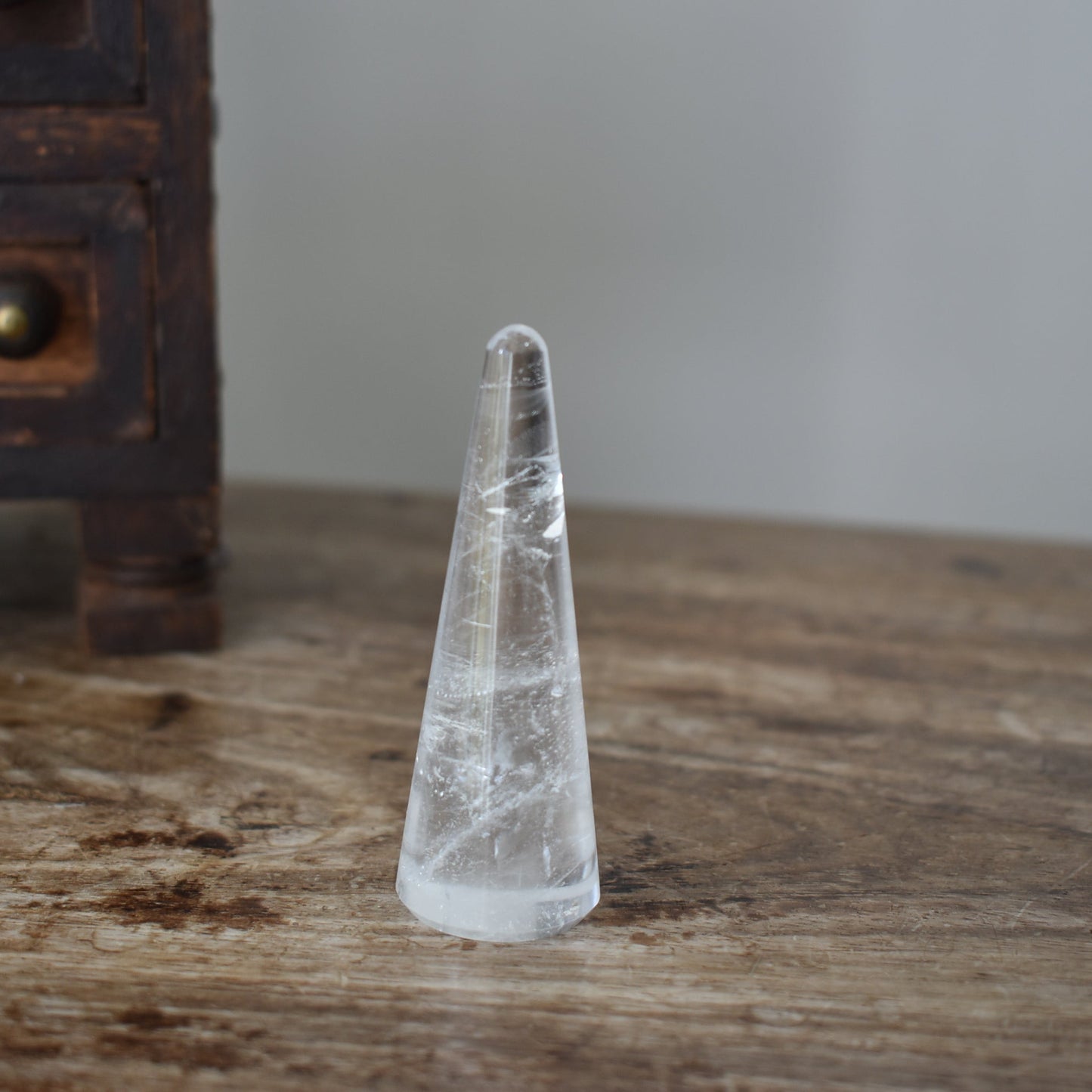 Clear Quartz Ring Holder