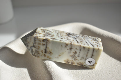 Dendritic Sage Jasper point