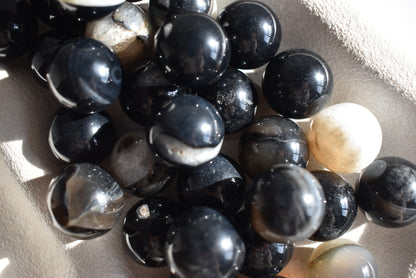 Baby black Agate sphere 20mm