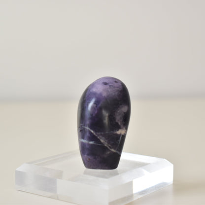 Rare Tiffany Stone Freeform from Utah 53g