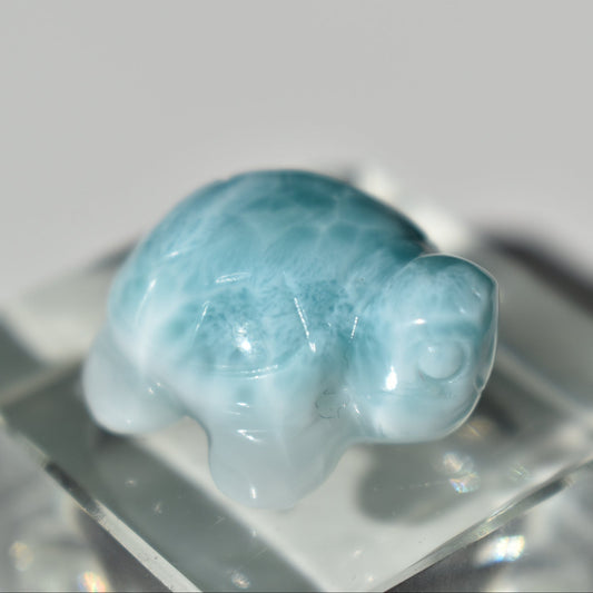 HG Larimar Turtle Carving