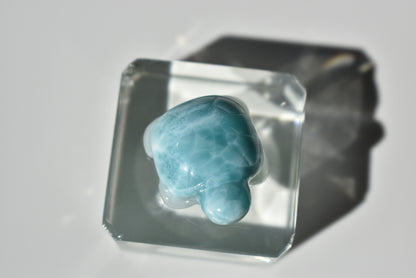 HG Larimar Turtle Carving
