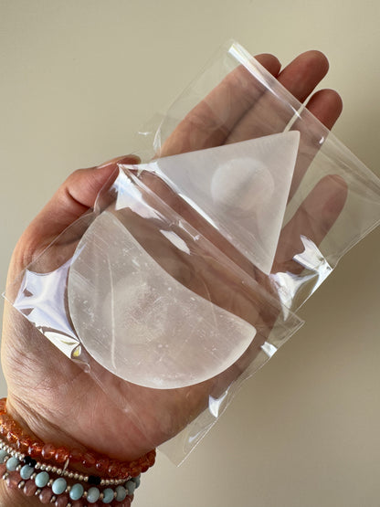 Selenite Sphere Holder