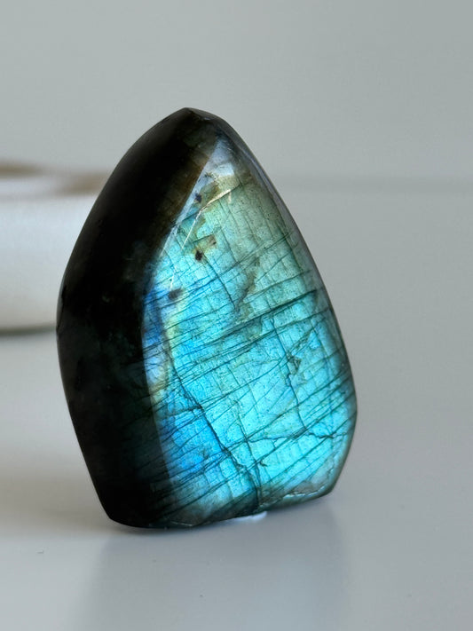 Labradorite Freeform 72g （wobbly）
