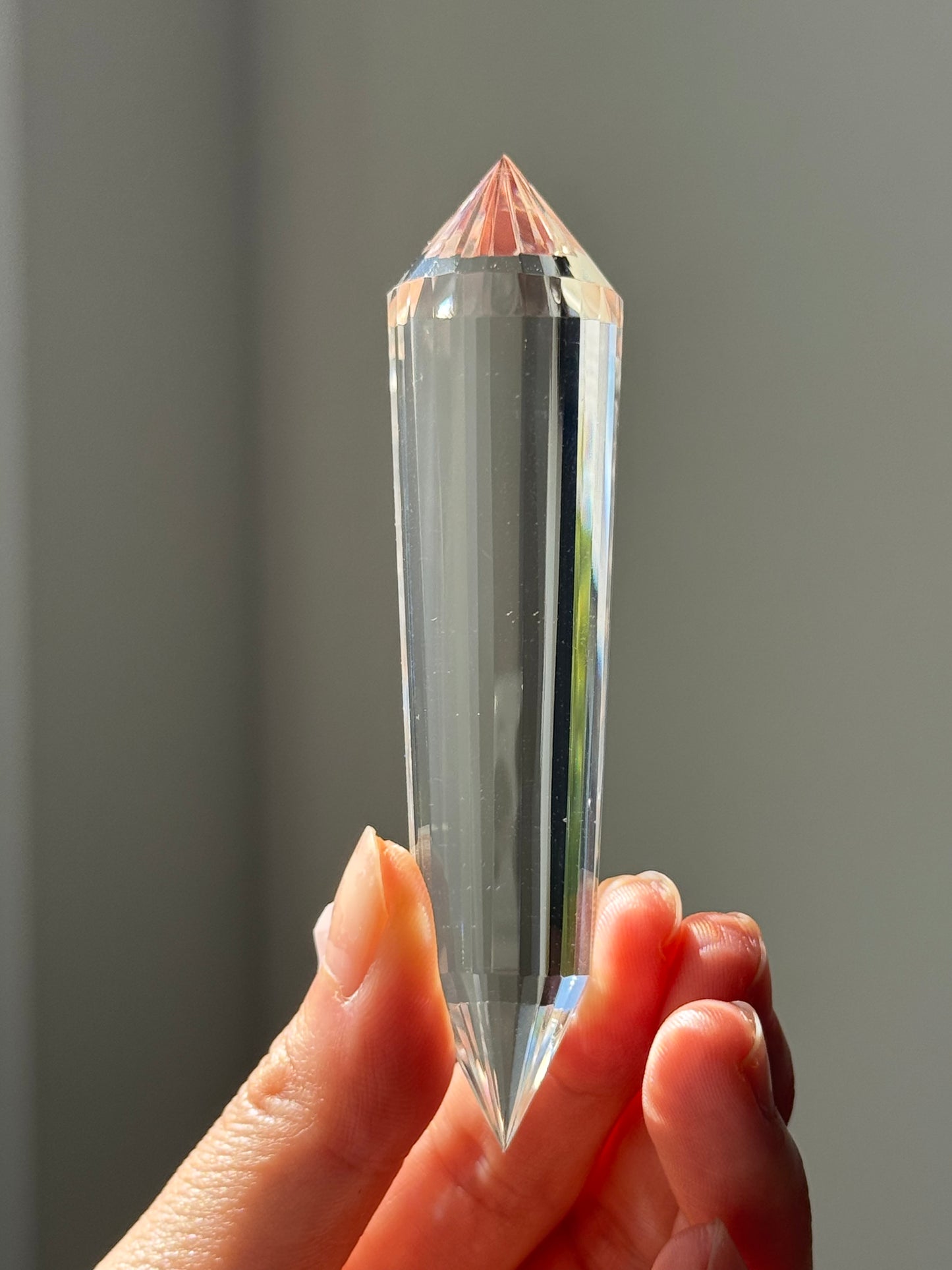 Vogel Wand 24 Faceted with Custom Stand #1