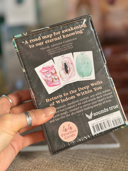 Messages from the Heart of the Divine Oracle Deck