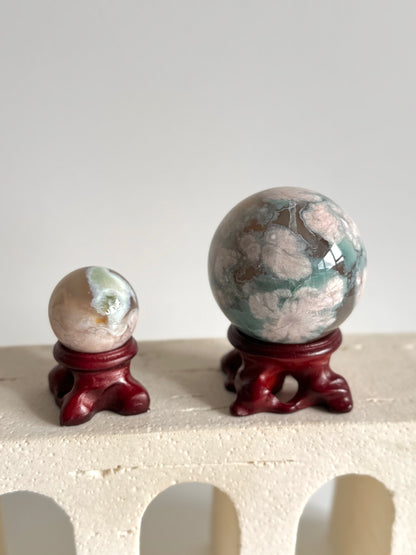 Resin Sphere Stand Holder