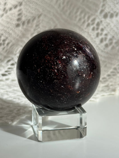Garnet Mica Sphere 6.7cm