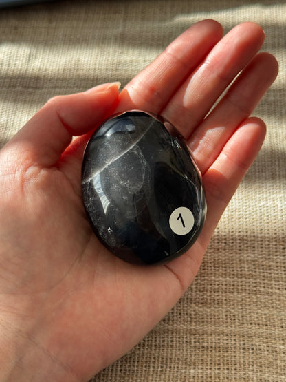 Large Moody Blue Rose Quartz Palm Stone 6cm #1