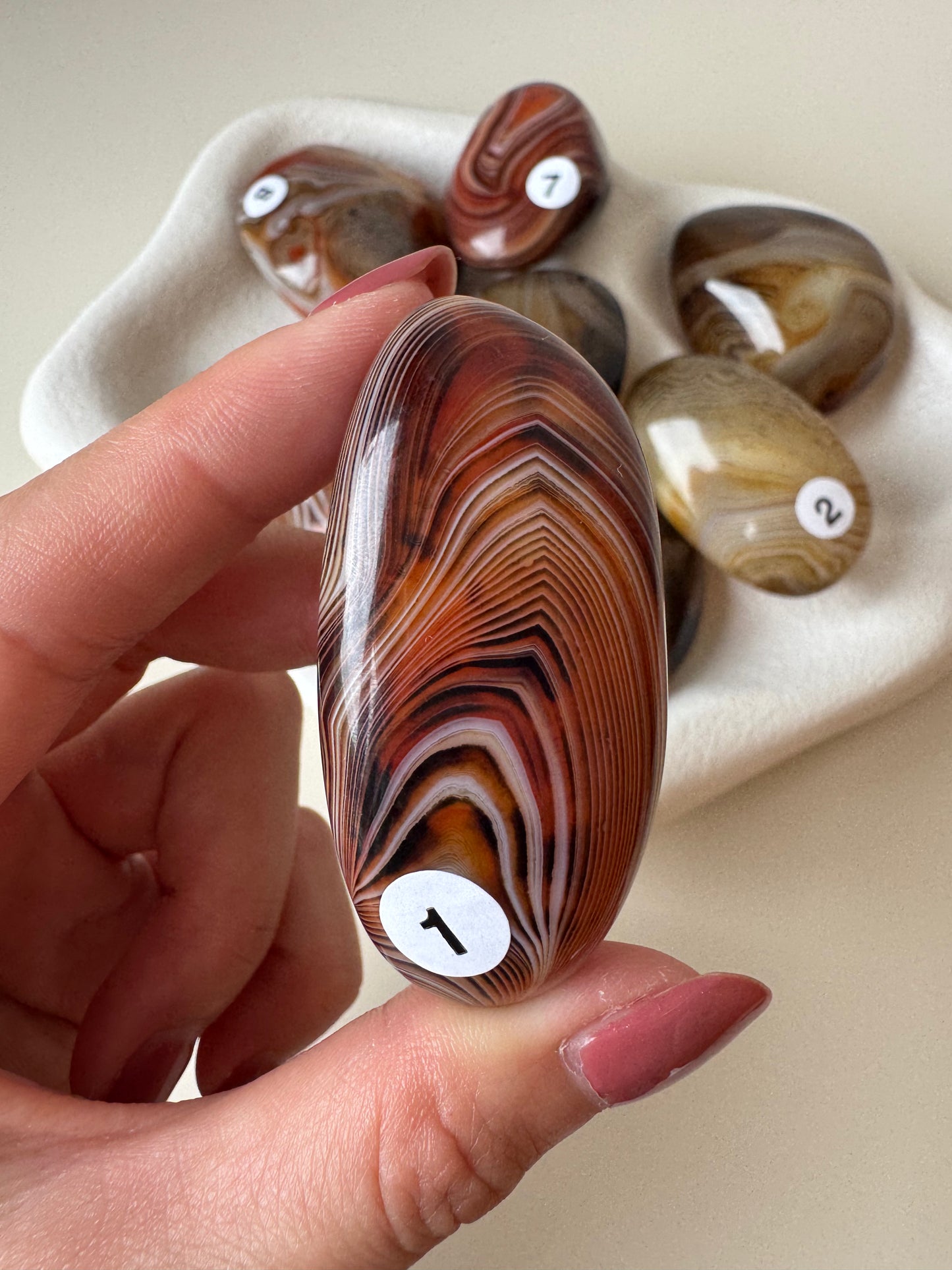 Sardonyx Carnelian Palm Stone (Madagascar)