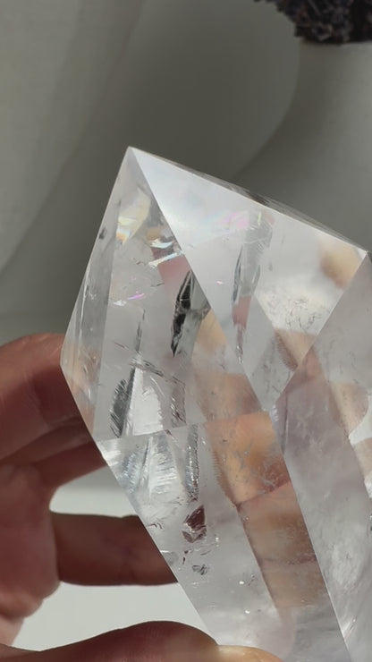 Rainbow Clear Quartz Point (video)